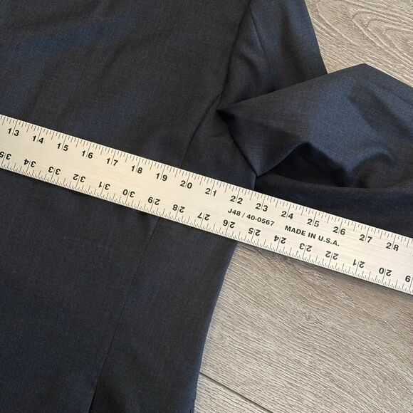 Peter Millar 100% Wool Grey 2 Button Blazer Jacket Canada Size 44R - Picture 10 of 10